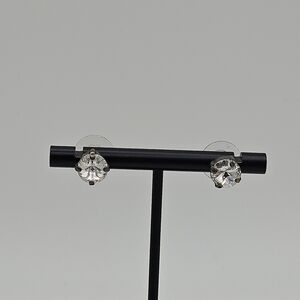 clear crystal stud earrings gunmetal prong set